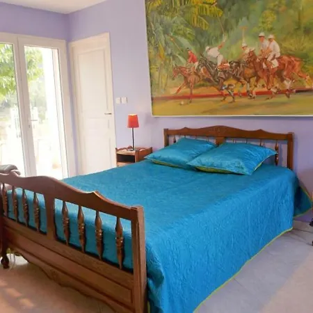Sleeps 8 Pool Wifi Hébergement de vacances